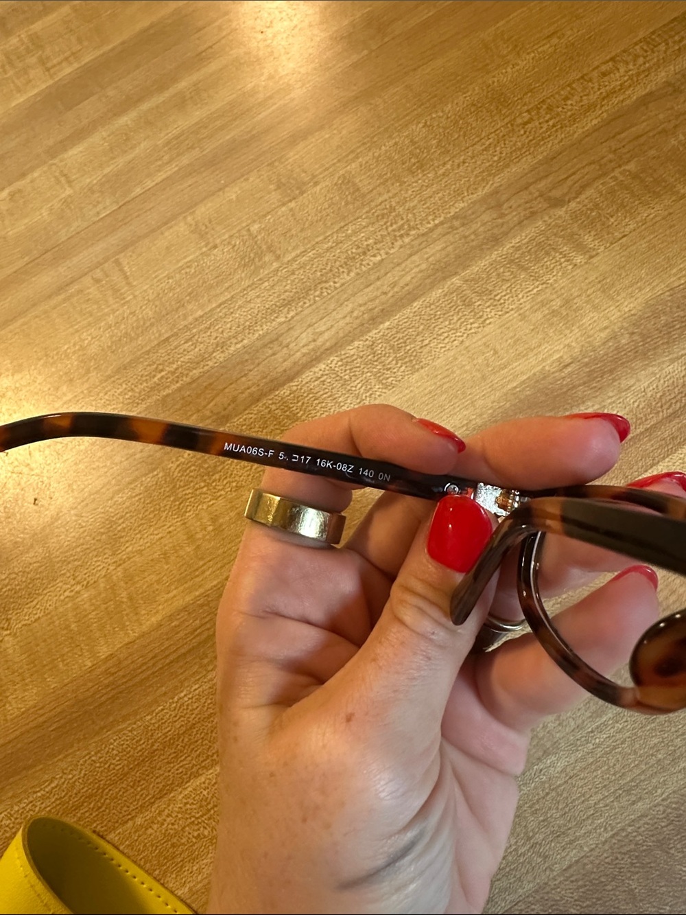 Miu Miu Brown Tortoiseshell Cat-Eye Frames
MUA06S-F - Picture 4 of 6